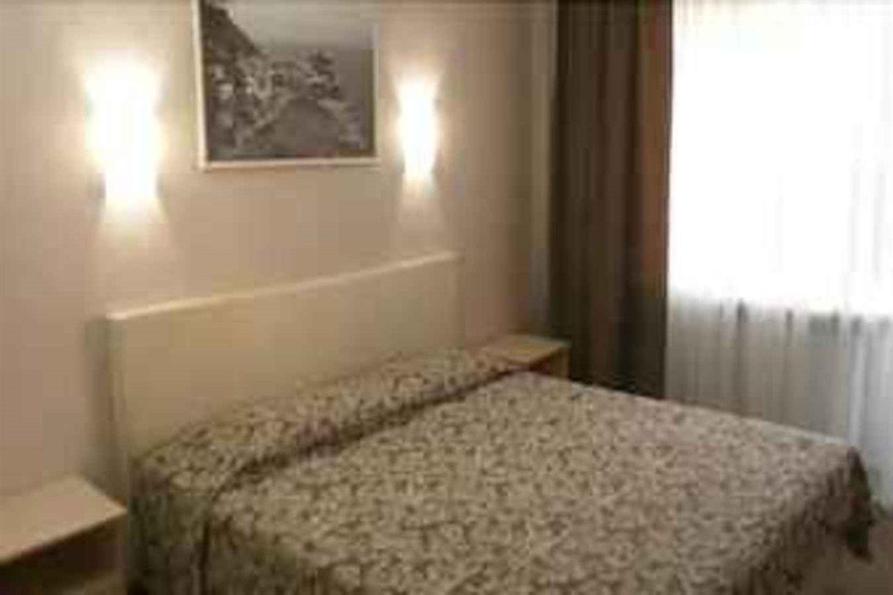 Dnepropetrovsk Hotel Eksteriør billede