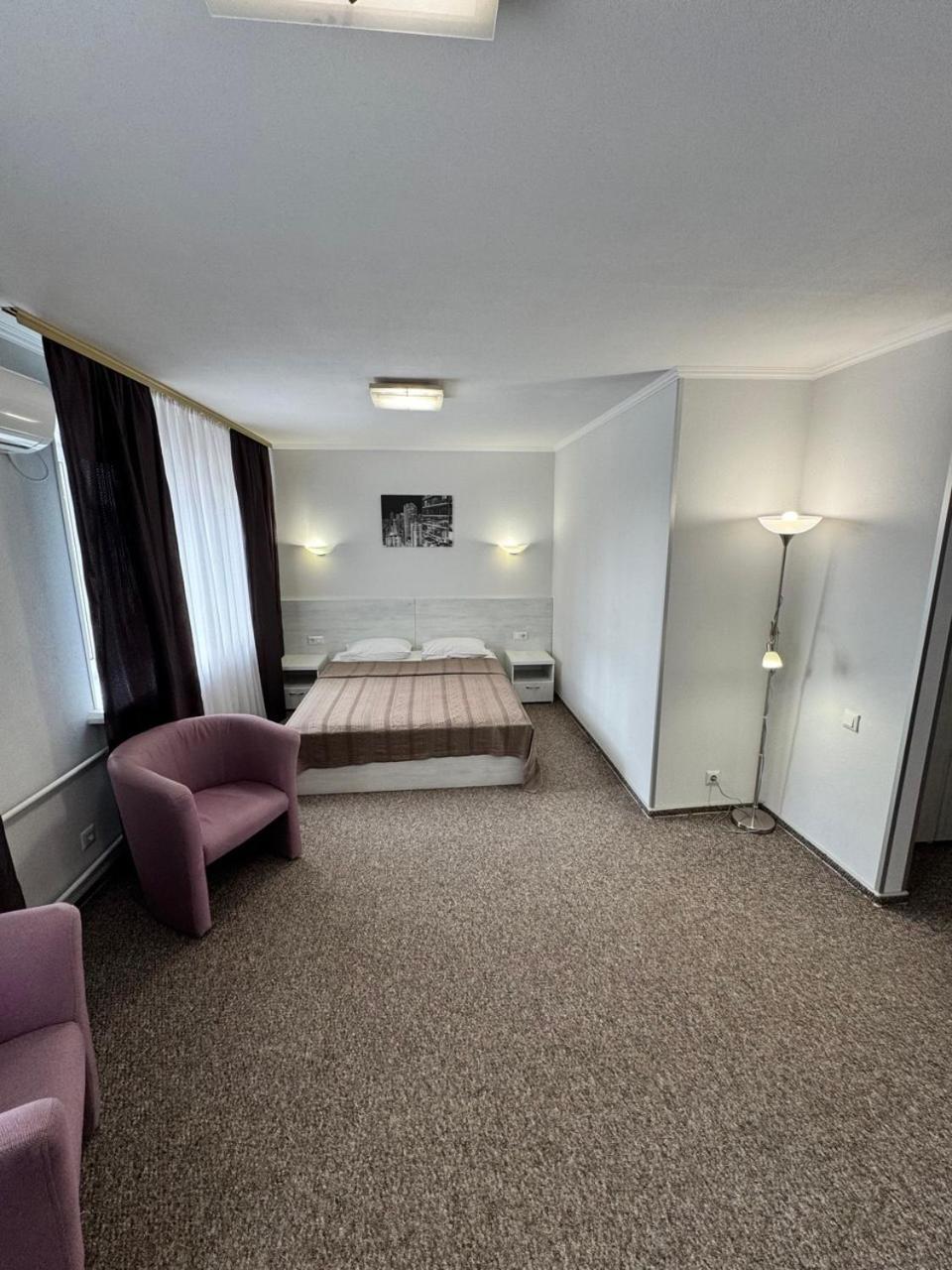 Dnepropetrovsk Hotel Eksteriør billede