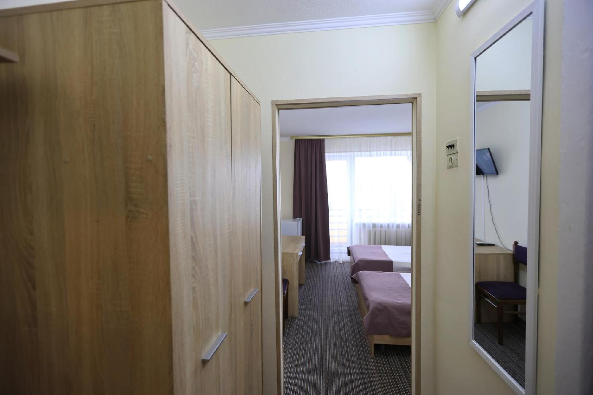 Dnepropetrovsk Hotel Eksteriør billede