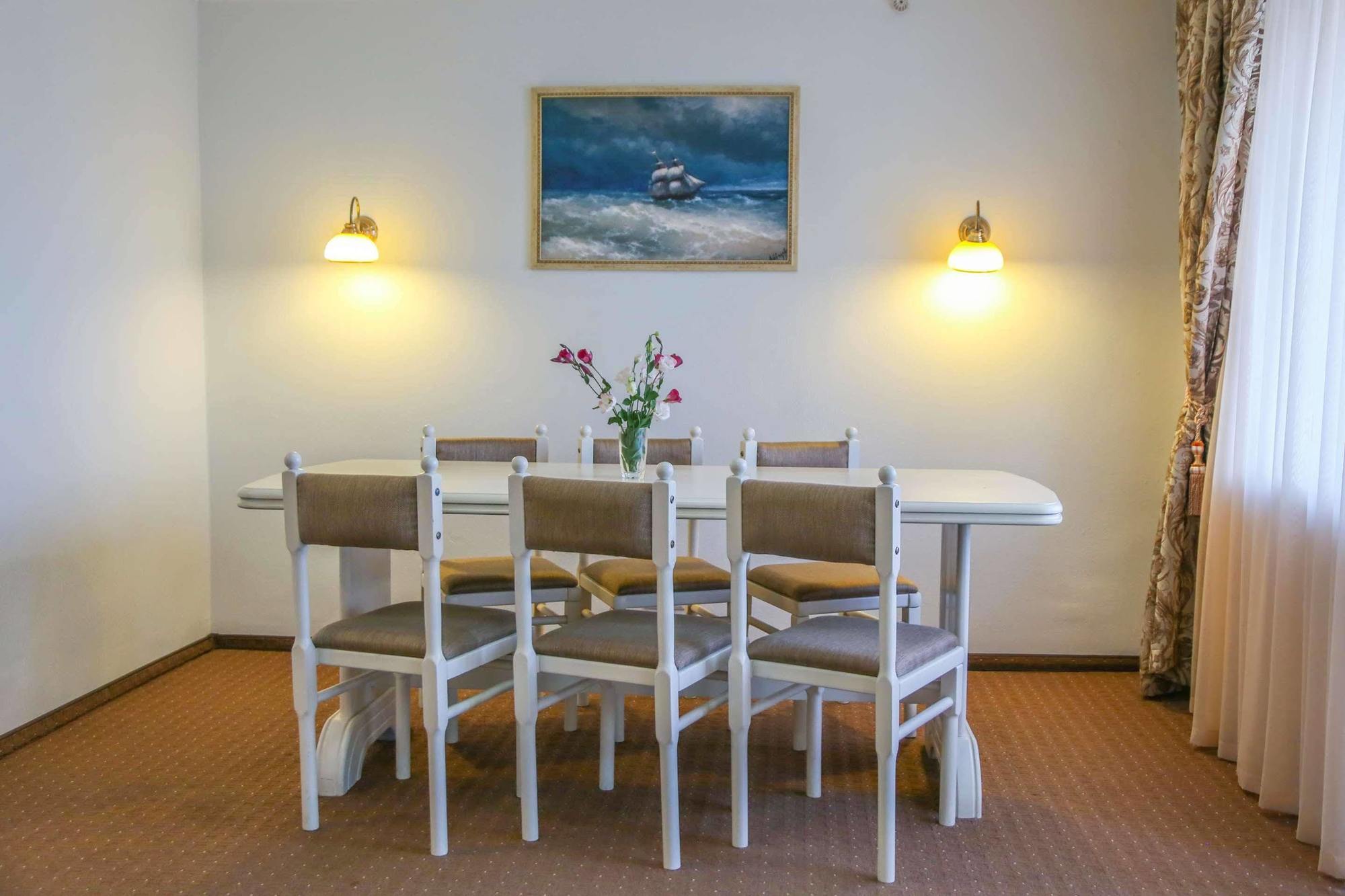 Dnepropetrovsk Hotel Eksteriør billede
